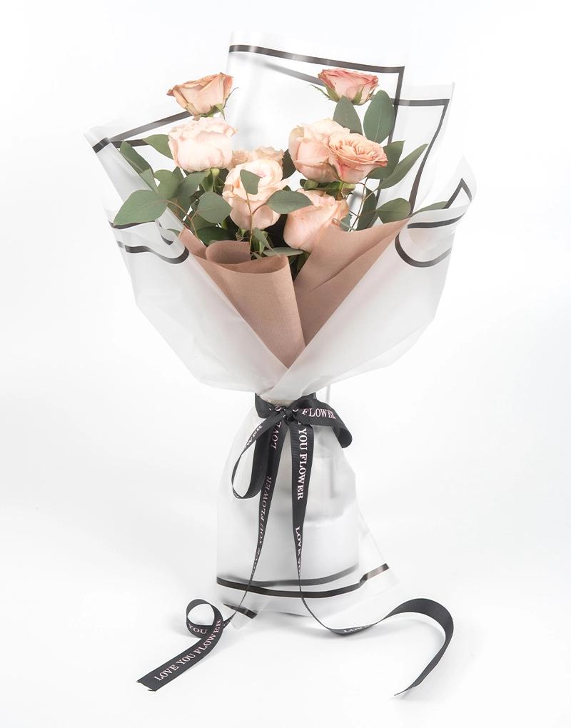 ช่อกุหลาบชมพู 8 ดอก เช่อดอกไม้ 2 สี โทนชมพูสุดน่ารักเหมาะสำหรับให้คนพิเศษเพื่อส่งต่อความรู้สึกดี ๆ ในทุกโอกาส ส่งด่วน 4 ชม.