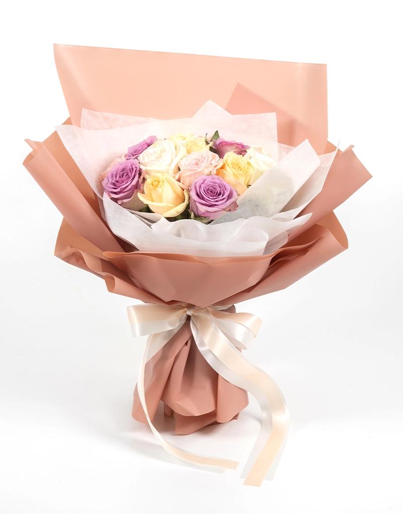 ช่อกุหลาบสีขาว สีม่วง สีชมพู และสีแคนตาลูป รวม 16 ดอก เหมาะกับการเยี่ยมไข้ ให้กำลังใจ ให้แฟน ช่อดอกไม้สีพาสเทล ส่งด่วน ส่งฟรี