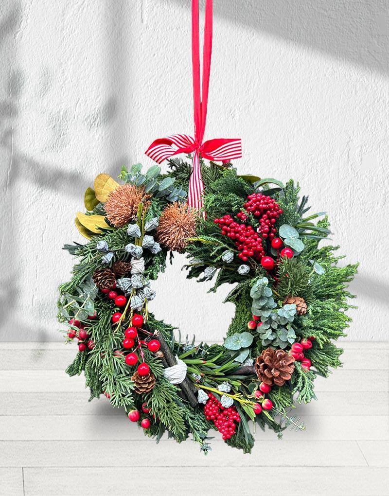 Christmas Wreath, fresh pine wreath decorated with red hypericum and others, perfect for Christmas home decoration.