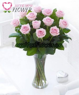 pink rose vase Helps the atmosphere inside the house be sweet, gentle, and have an aura of love.